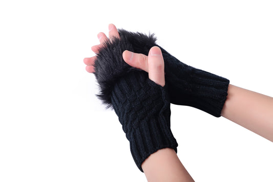 Fashionable Fur-Trimmed Fingerless Gloves